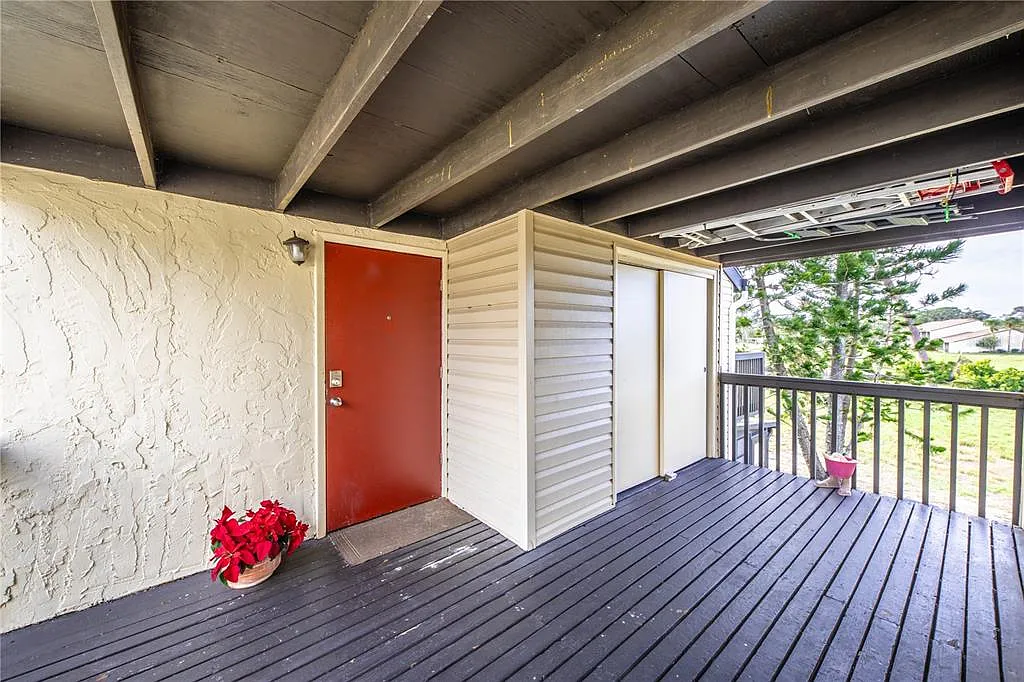Building Photo - 722 White Pine Tree Rd #82