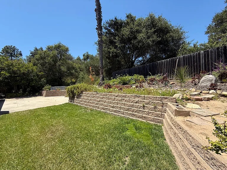 733 Circle Dr — Photo 22