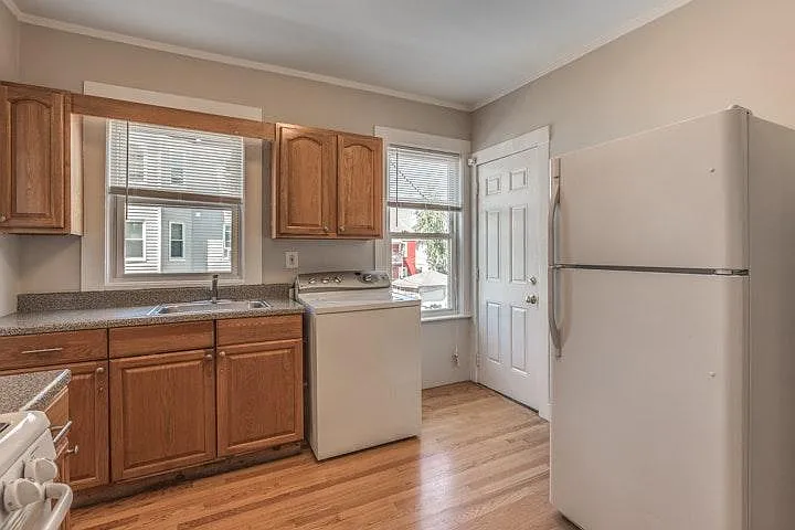 120 Welles Ave #2 — Photo 23
