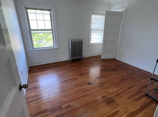 40-12 209th St #2, Bayside, NY 11361