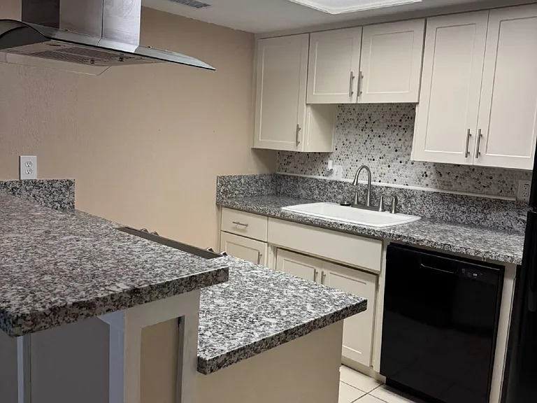 5836 Palm Ave — Photo 18
