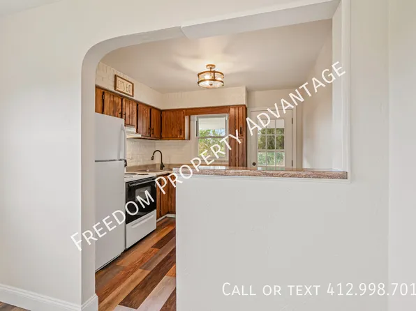 6612 Overlook St, South Park, PA 15129