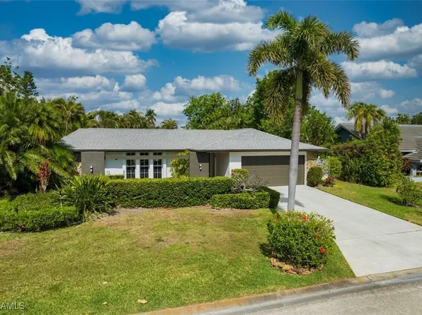1390 Burgundy Dr, Fort Myers, FL 33919