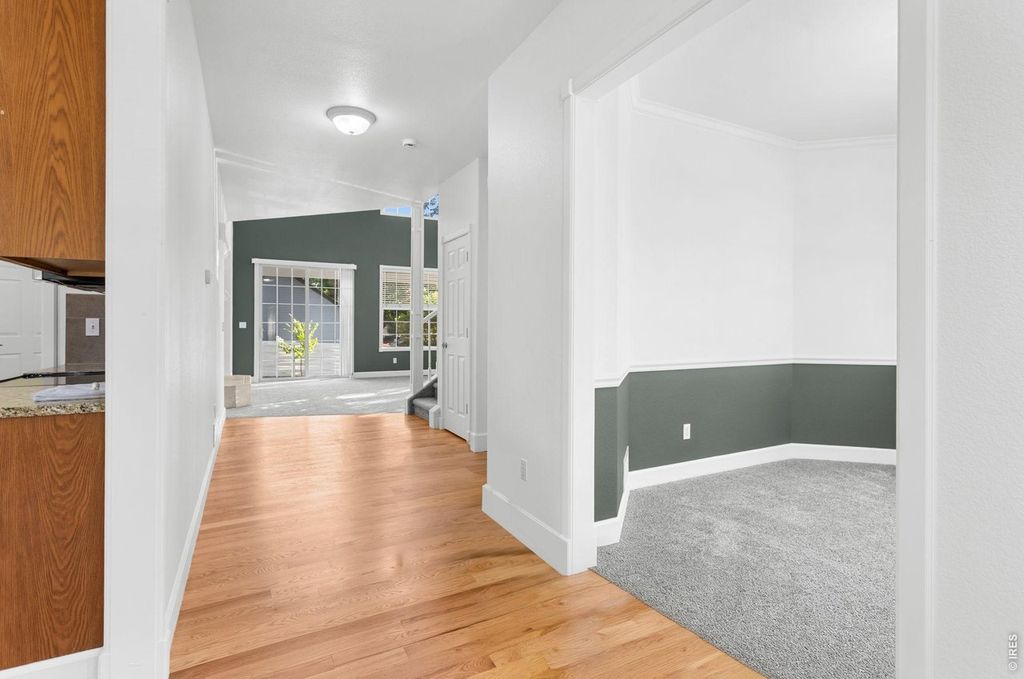 1443 Grand Ave