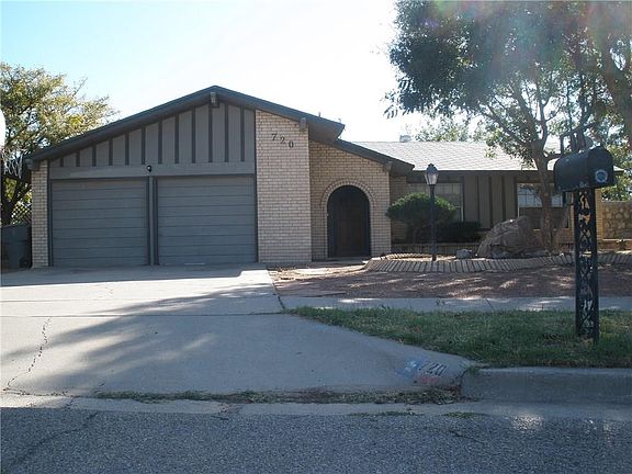 2nd image of 720 Quinta Luz Cir