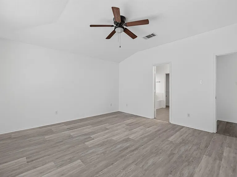 315 Waterlily Way — Photo 22