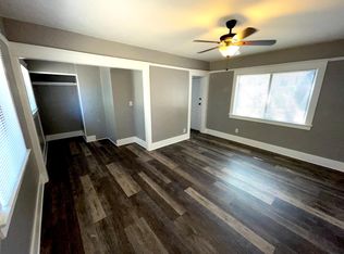 912 N Park Cir #A, Long Beach, CA 90813