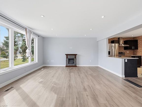 5th image of 6581 Riall St