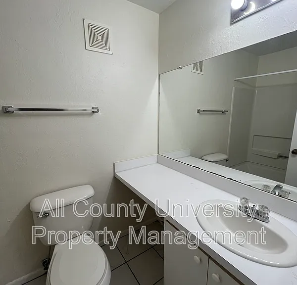 4000 SW 23rd St #2303 — Photo 3