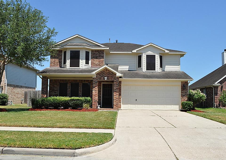 1st image of 4915 Summer Oak Dr