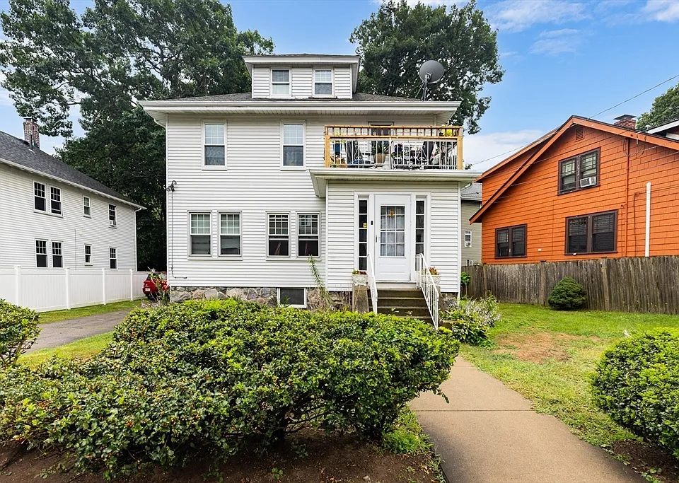 8 Verndale Rd #1