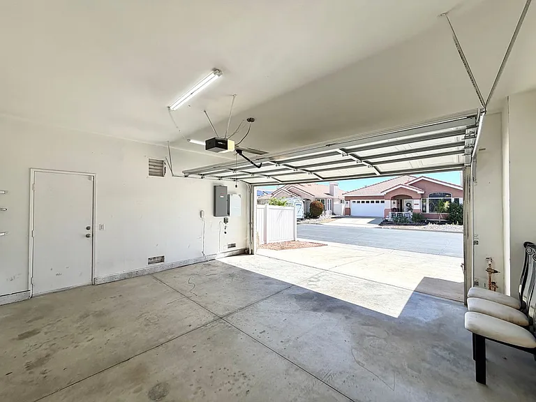 26805 China Dr — Photo 34