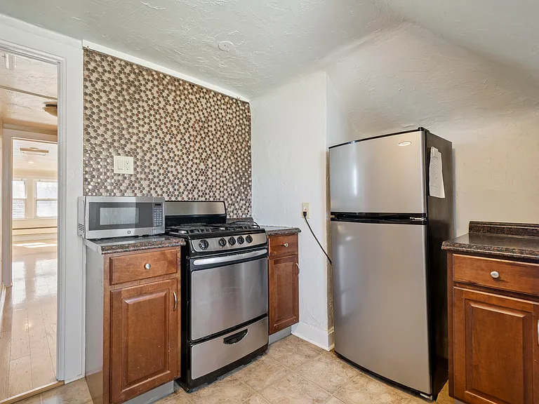 2615 E 12th Ave #UPSTAIRS — Photo 14
