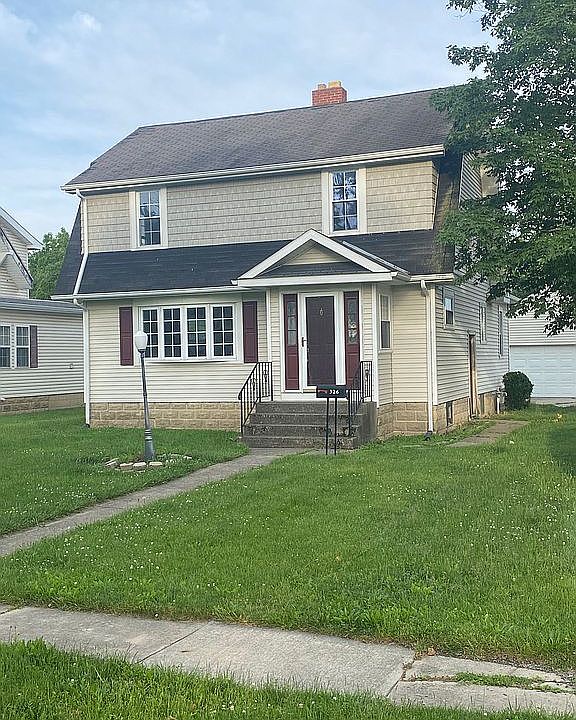 1st image of 326 N Park St