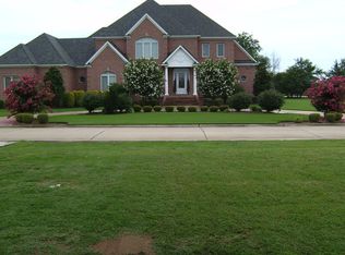 801 Cloister Dr, Kennett, MO 63857