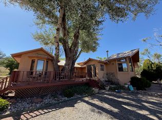 4 Cirquela Rd, Cedar Crest, NM 87008