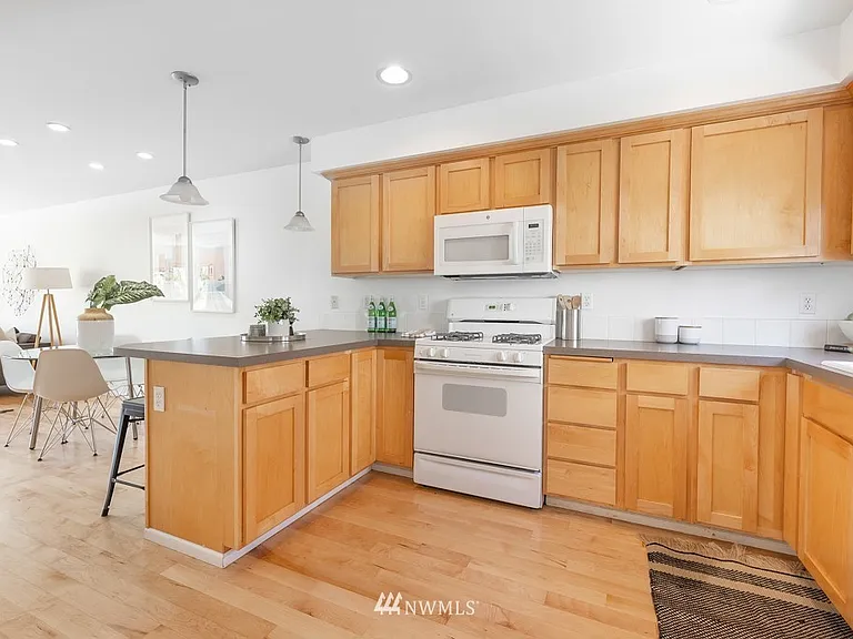 12719B Greenwood Ave N #B — Photo 10