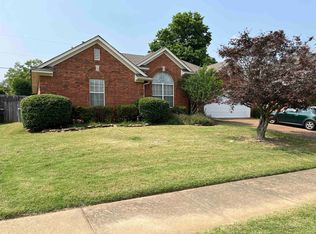 795 N Ericson Rd, Cordova, TN 38018