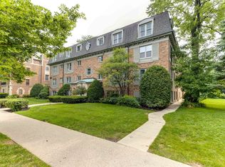 1923 Sherman Ave APT 2S, Evanston, IL 60201