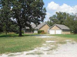 22362 Sawmill Rd, Siloam Springs, AR 72761