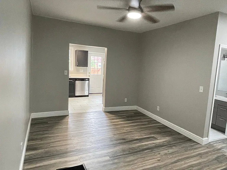 465 Taylor St — Photo 7