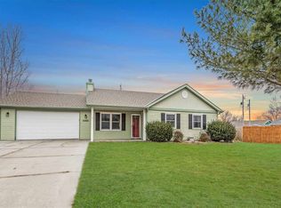 2300 Strawberry Ln, Manhattan, KS 66502