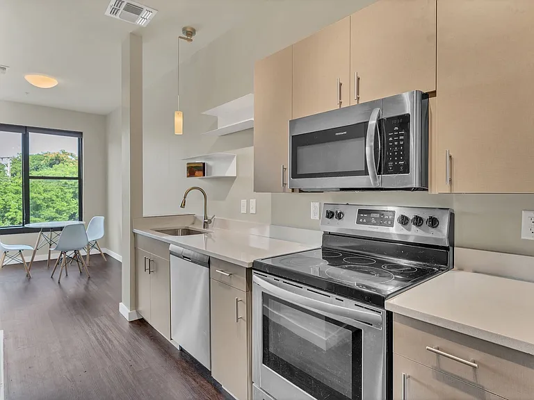 1900 12th Ave S #311 — Photo 7