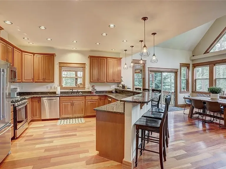80 Blue Rock Dr — Photo 4