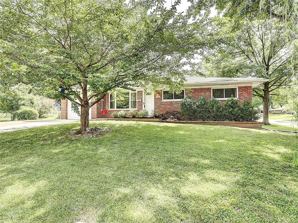 1st image of 9337 Fredric Ct