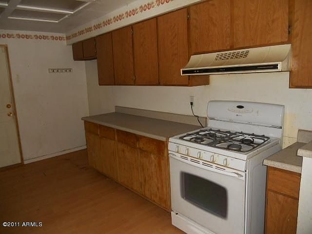 2nd image of 116 E Las Flores Ave