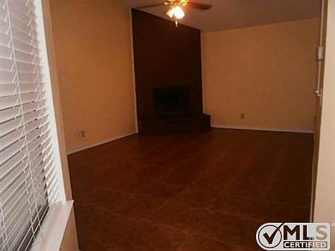 5th image of 518 Mel Ct