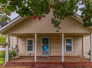 306 Poplar Dr, Greer, SC 29651