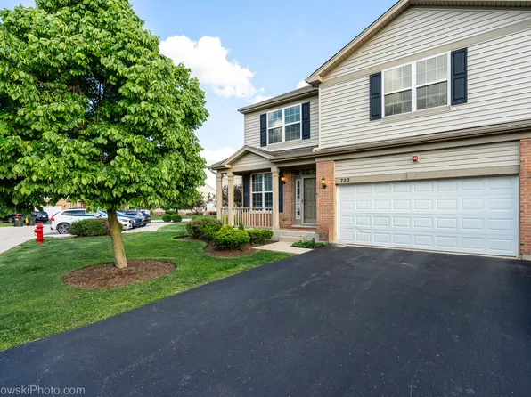 753 Spencer Ln, Lake Zurich, IL 60047