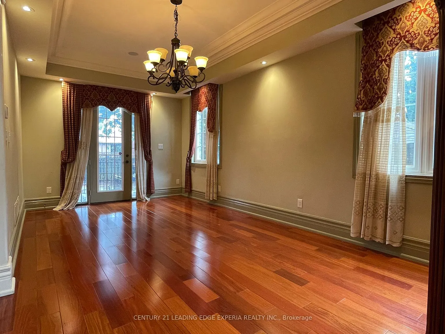 4 bed, $4,800 — Photo 4