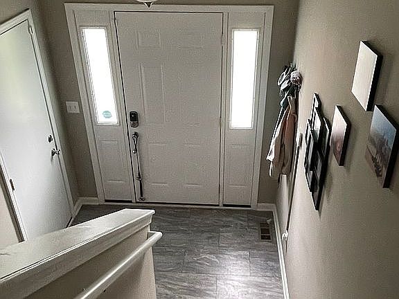 3rd image of 513 Burlington Ave