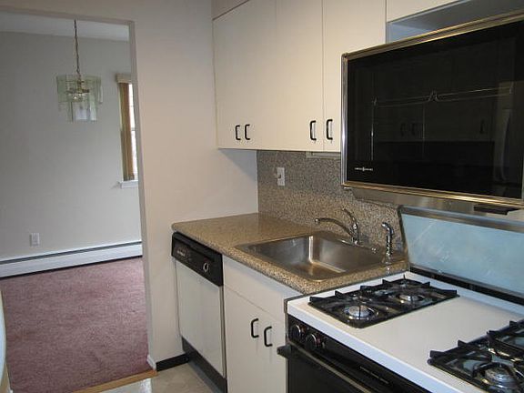 5th image of 146 Church Street #1C