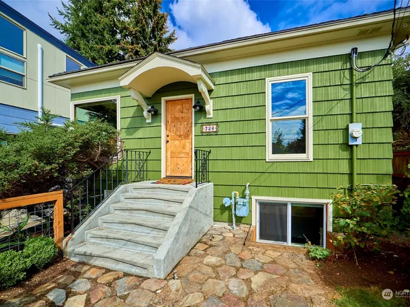 724 N 84th St, Seattle, WA 98103