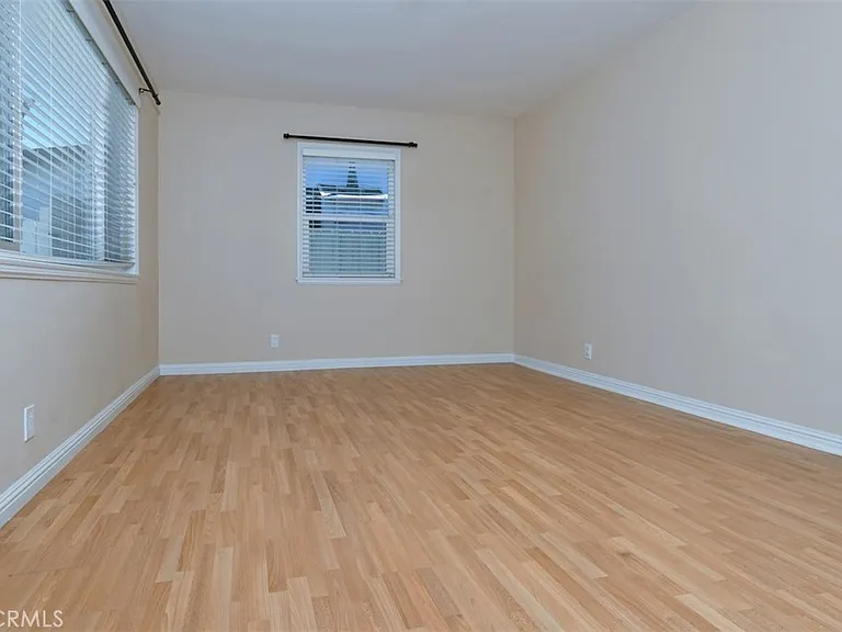 14334 1/2 Tiara St — Photo 20