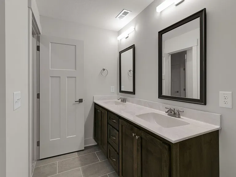 844 Jersey Dr — Photo 24