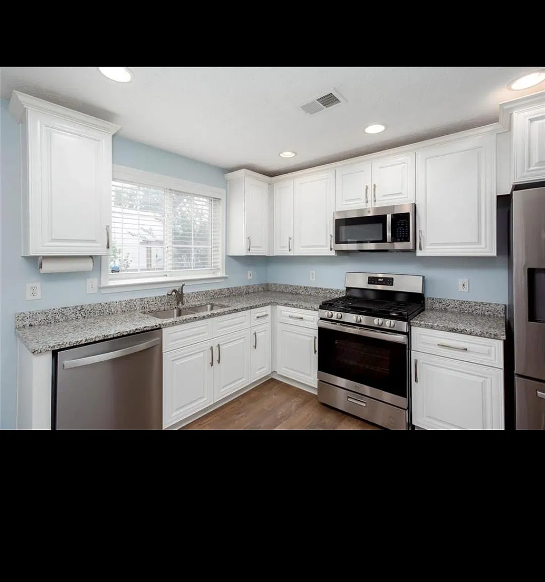 2 bed, 2.5 bath, 1350 sqft, $2,000 — Photo 4