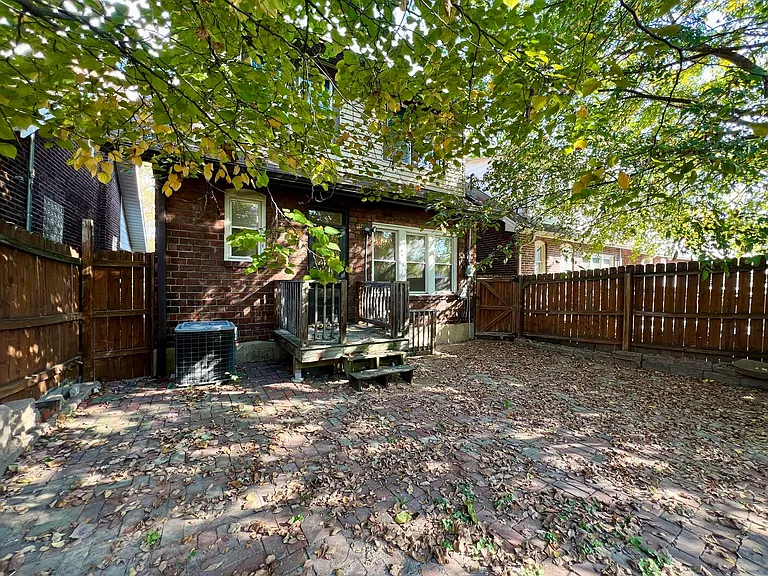 6114 Columbia Ave — Photo 35