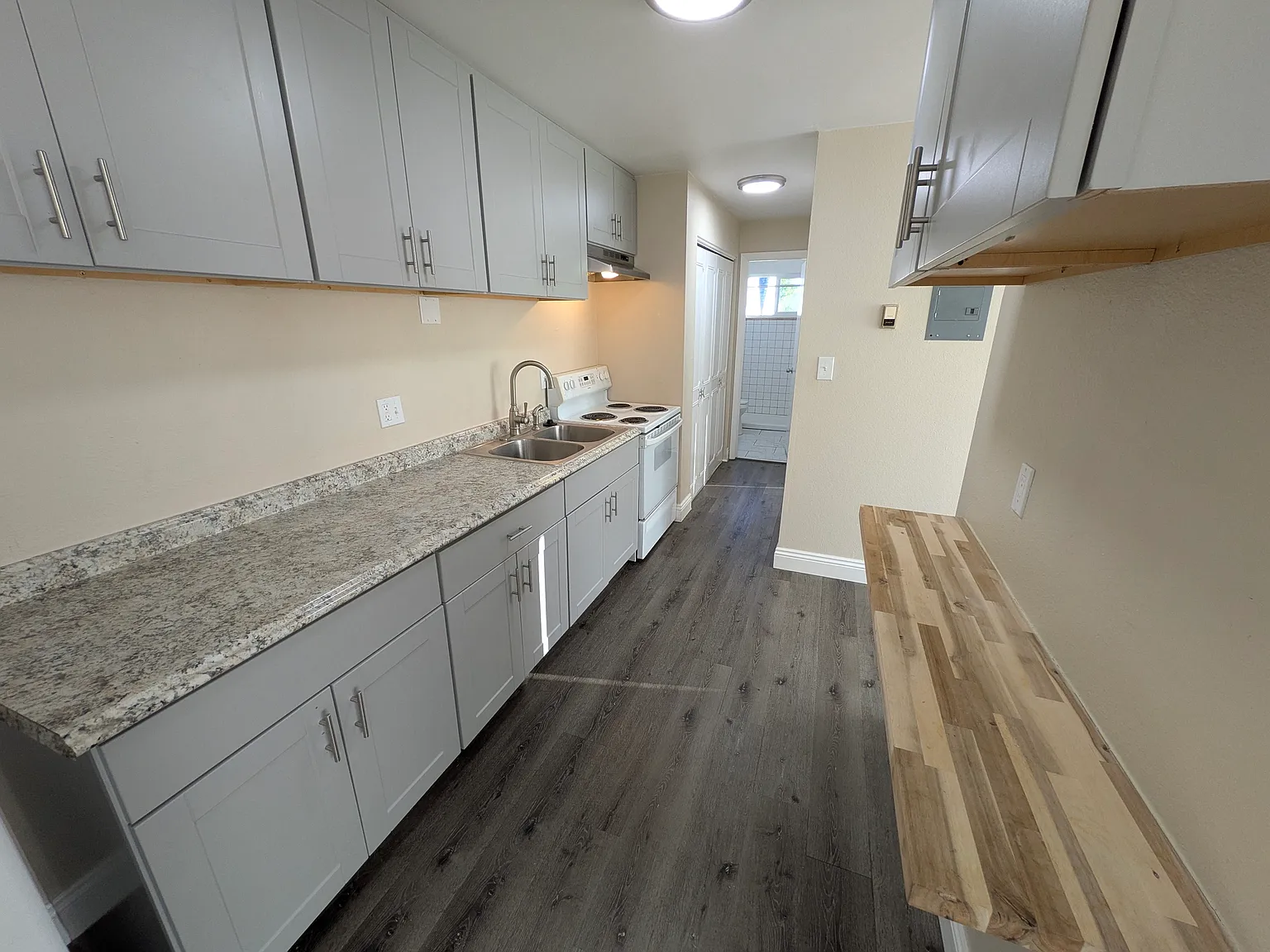 1 bed, 715 sqft, $975 — Photo 4