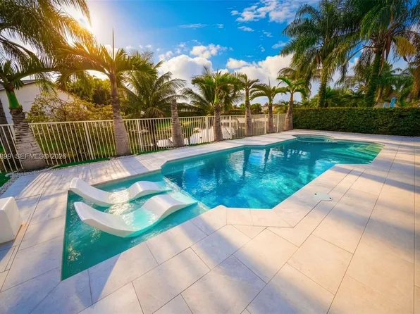 16334 SW 57th St, Miami, FL 33193