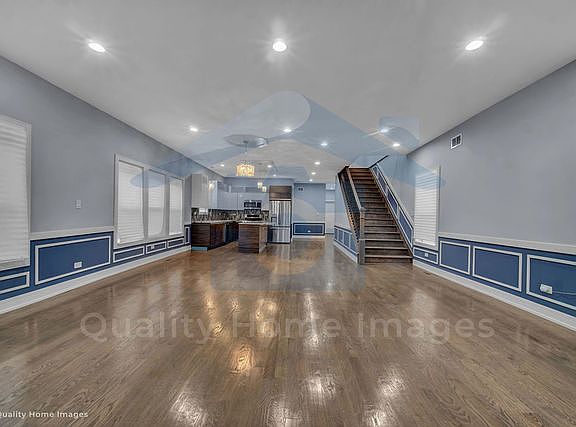 4th image of 7714 S King Dr