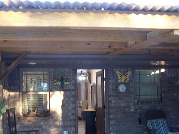4th image of 1205 N Laurel Ln