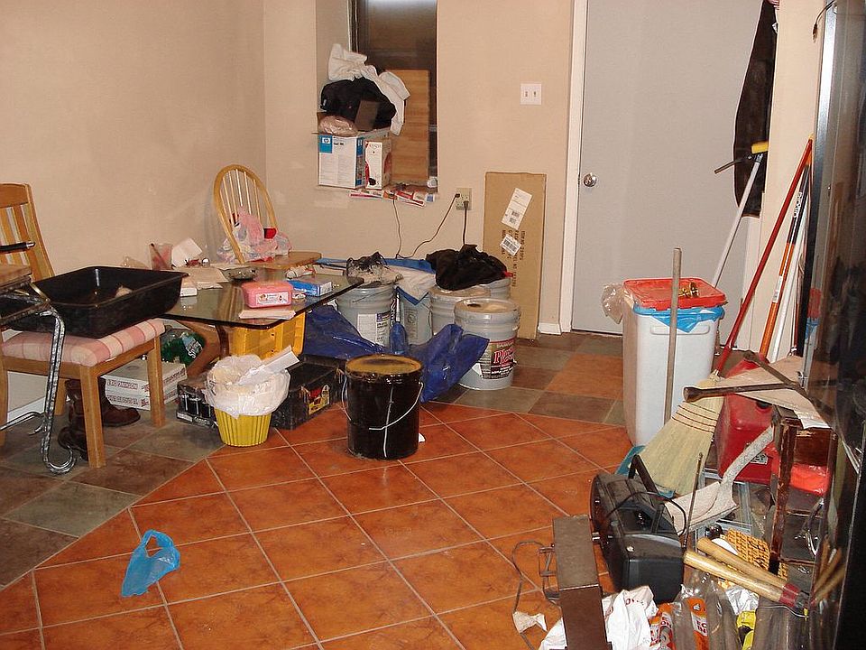 2nd image of 5611 Florence Ave