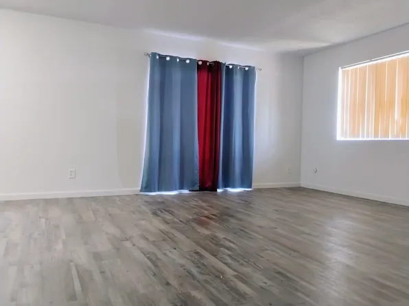 655 W Ashlan Ave #101, Clovis, CA 93612