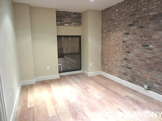 Rented by Mark David | media 12