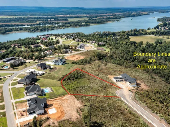 15915 Summit View Ln, Maumelle, AR 72113
