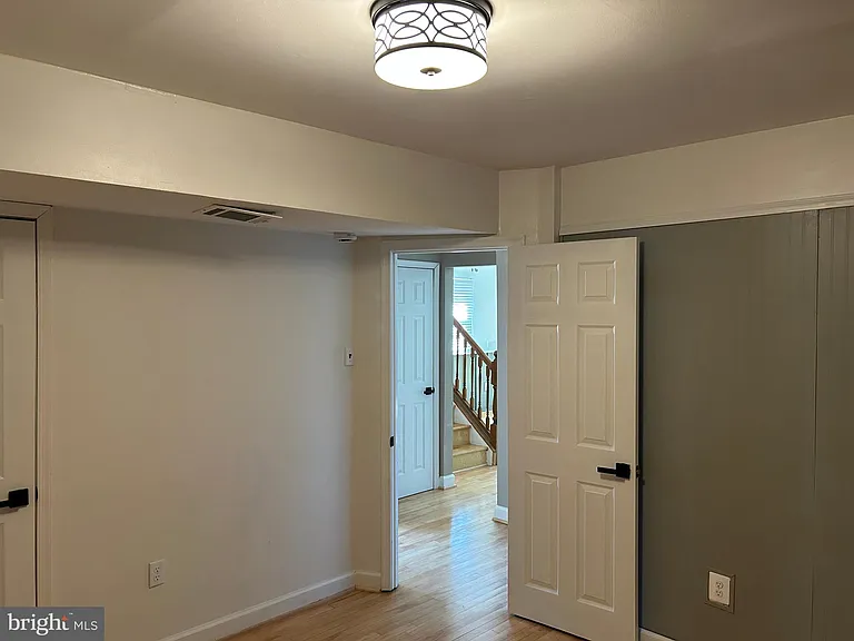 15006 Nebraska Ln — Photo 29